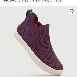 Rothy's Chelsea Boot in Berry Lattice Stitch Size 6.5